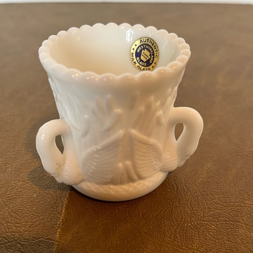 Vintage Westmoreland Milk Glass Swan Toothpick Holder - Picture 4 of 8